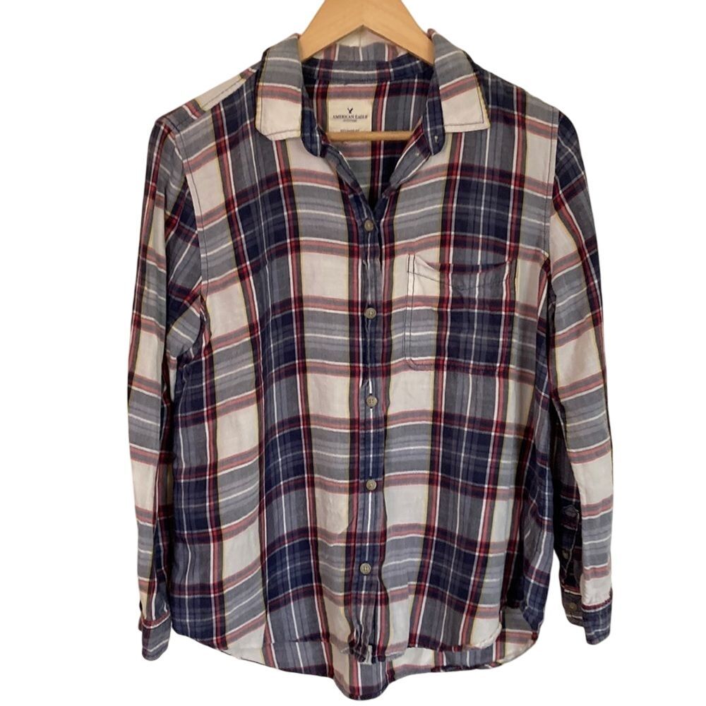 American‎ Eagle Women's Button Down Shirt Size Large Plaid Boyfriend